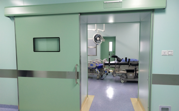 醫(yī)院手術(shù)室門
